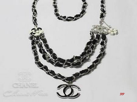 Collana Chanel Modello 17